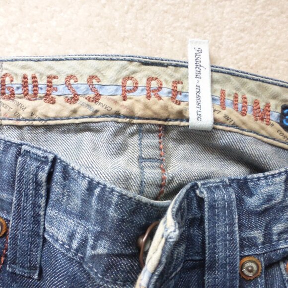 GUESS premium denim dark wash "Pasadena" straight leg button fly jeans - Picture 13 of 16